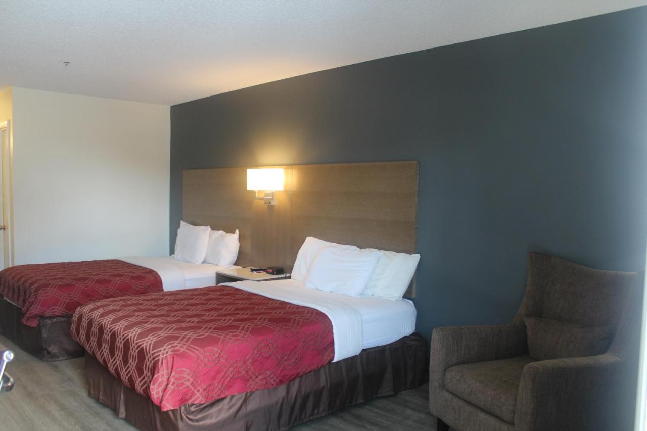 Econo Lodge Crystal Coast Morehead City Exterior photo