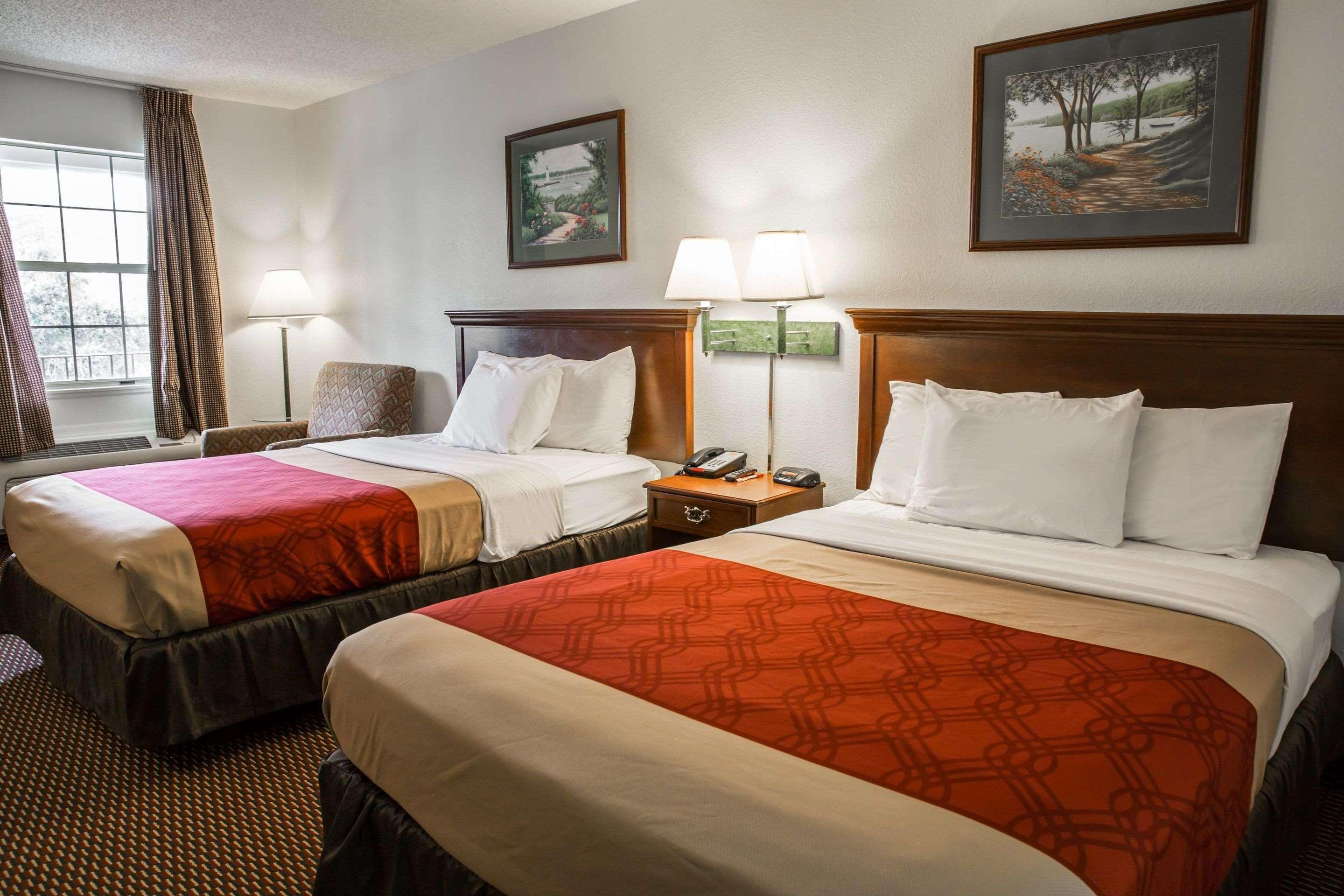 Econo Lodge Crystal Coast Morehead City Exterior photo