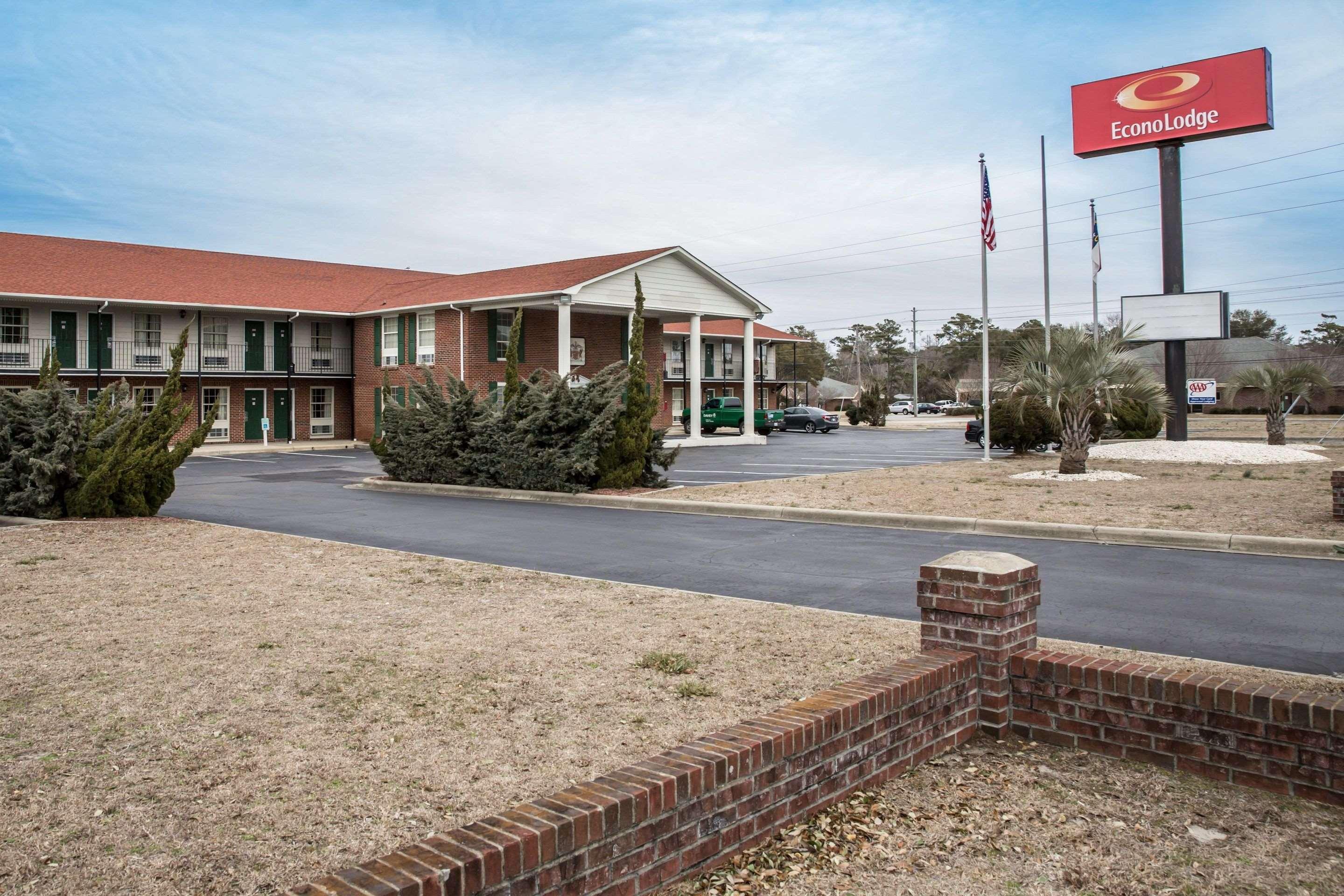 Econo Lodge Crystal Coast Morehead City Exterior photo