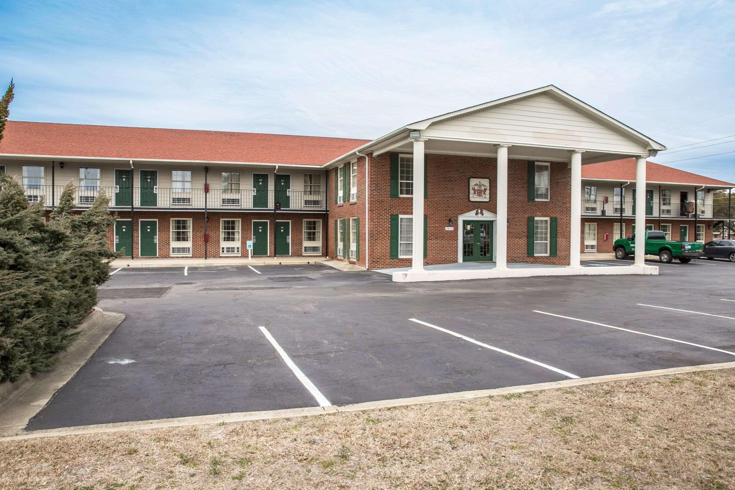 Econo Lodge Crystal Coast Morehead City Exterior photo